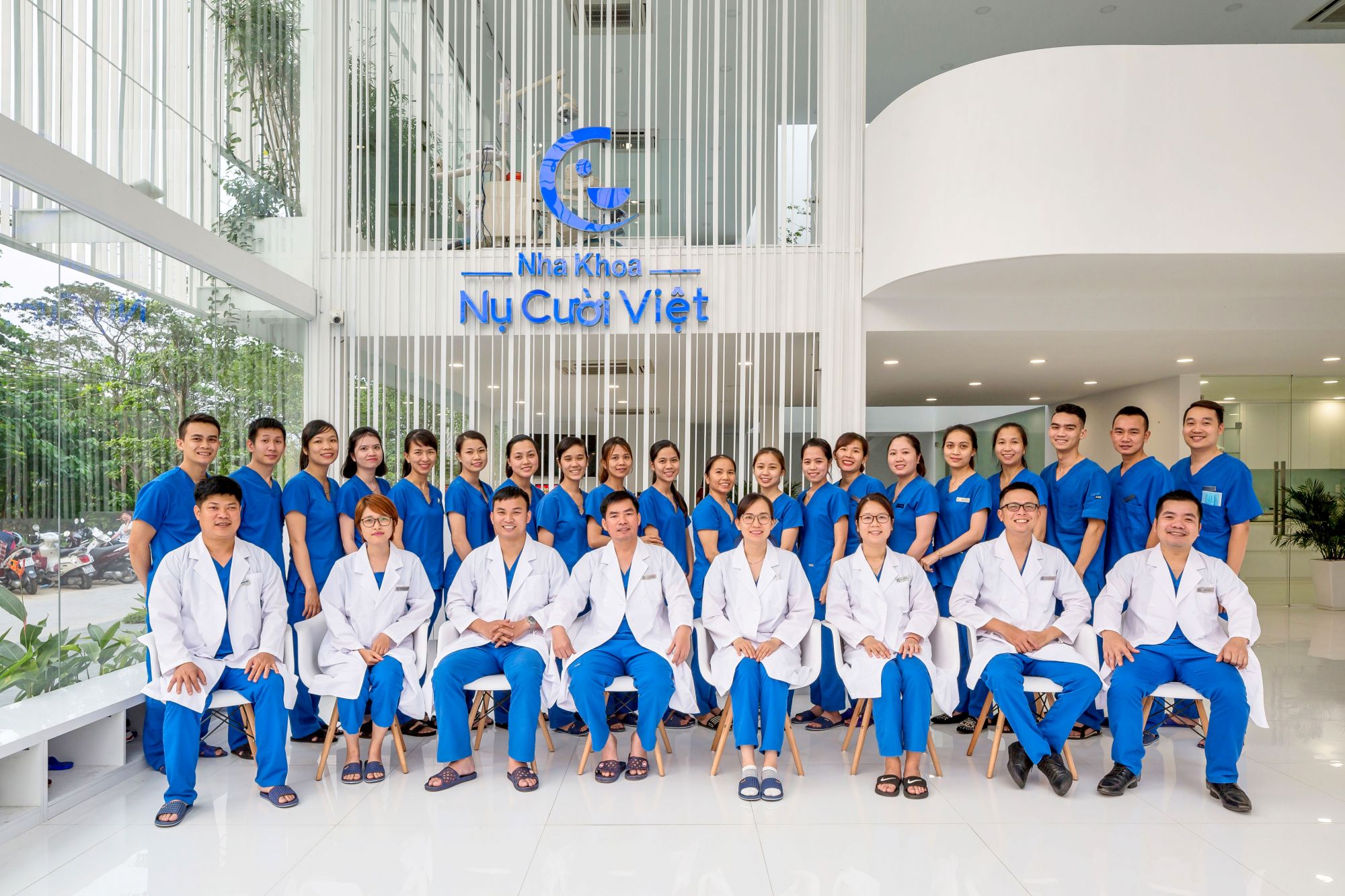 Nụ Cười Việt - Welcome